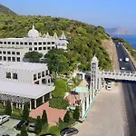 Sea Star Hotell 3*