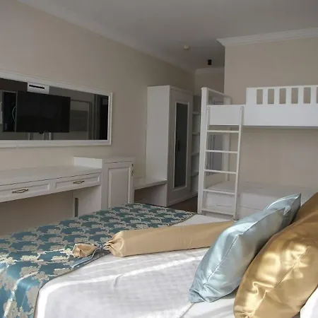 Hotel Sea Star Elikesik