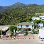 Hotel Sea Star 3*
