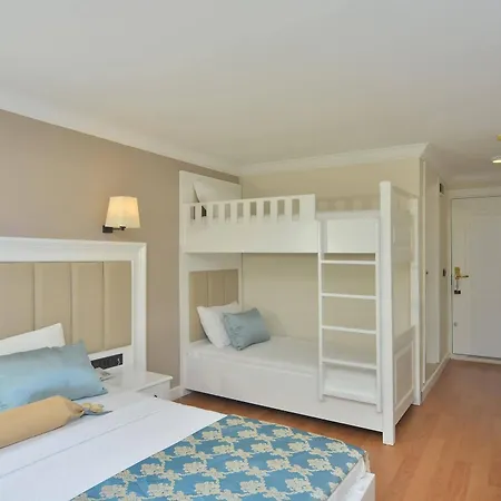 Otel Sea Star Elikesik